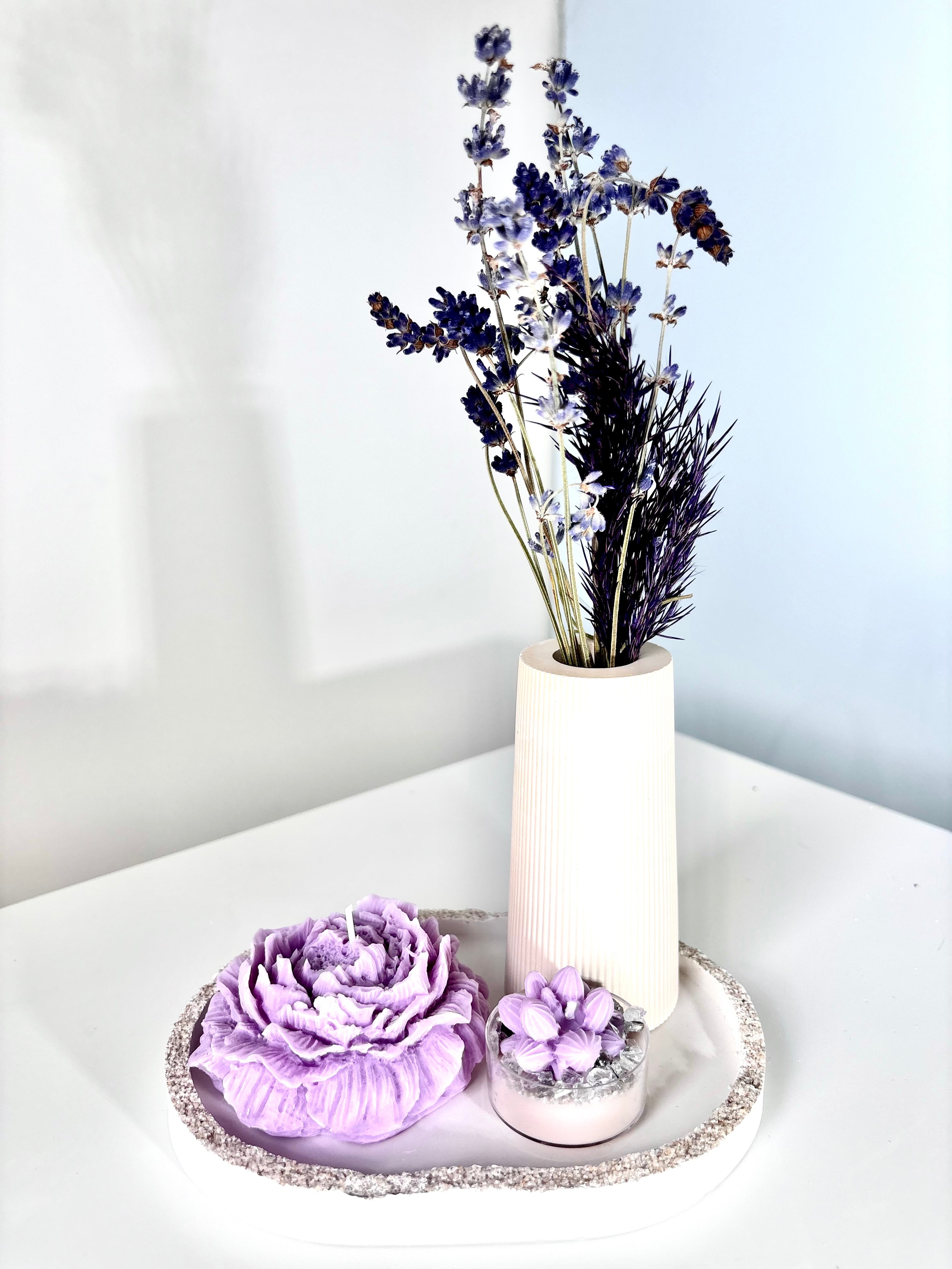 "Floral Violet" Rankų Darbo Žvakių Ir Vazelės Rinkinys