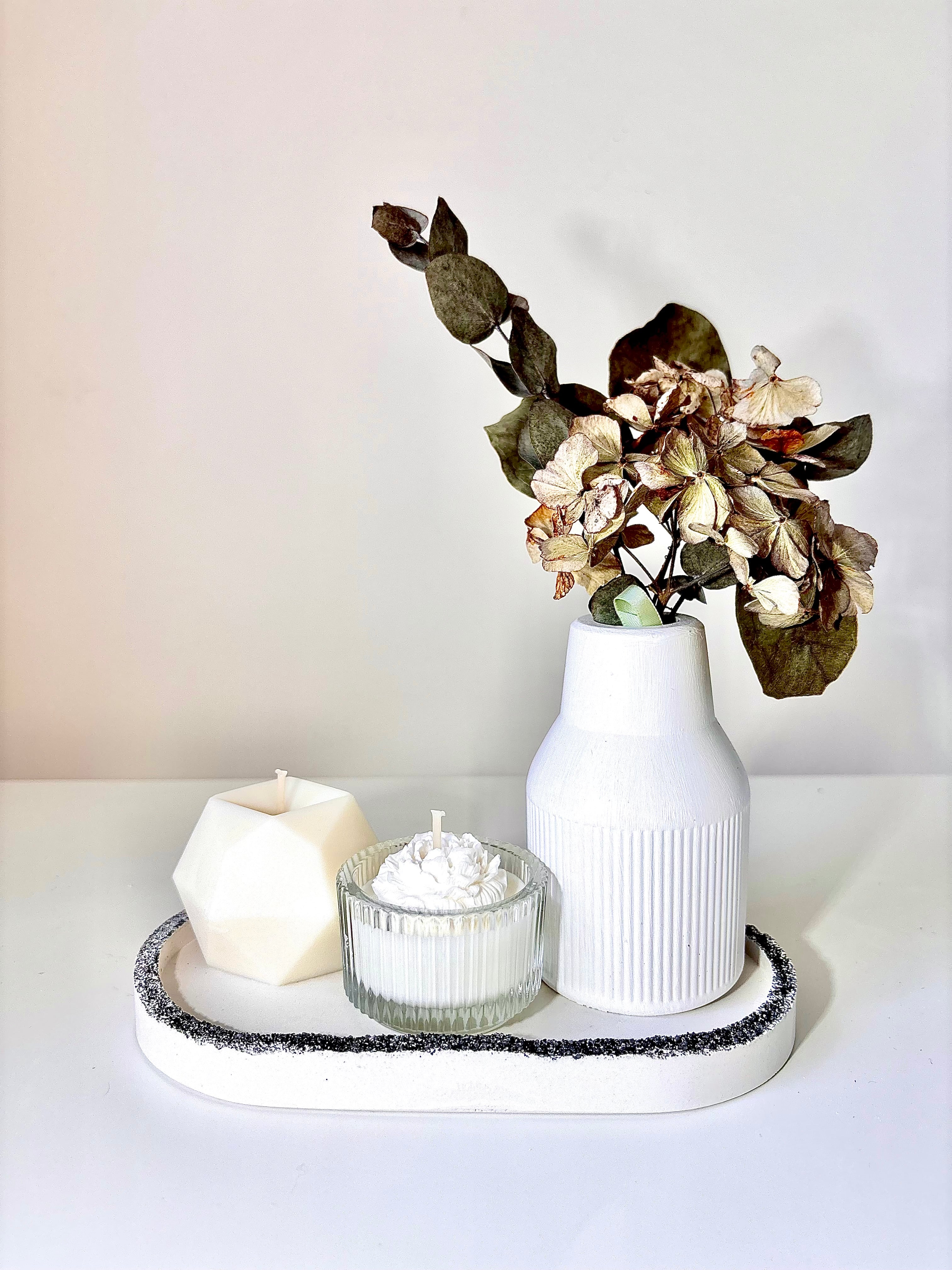 “Perfect Balance” Vidutinis Rankų Darbo Žvakių ir Vazelės Rinkinys