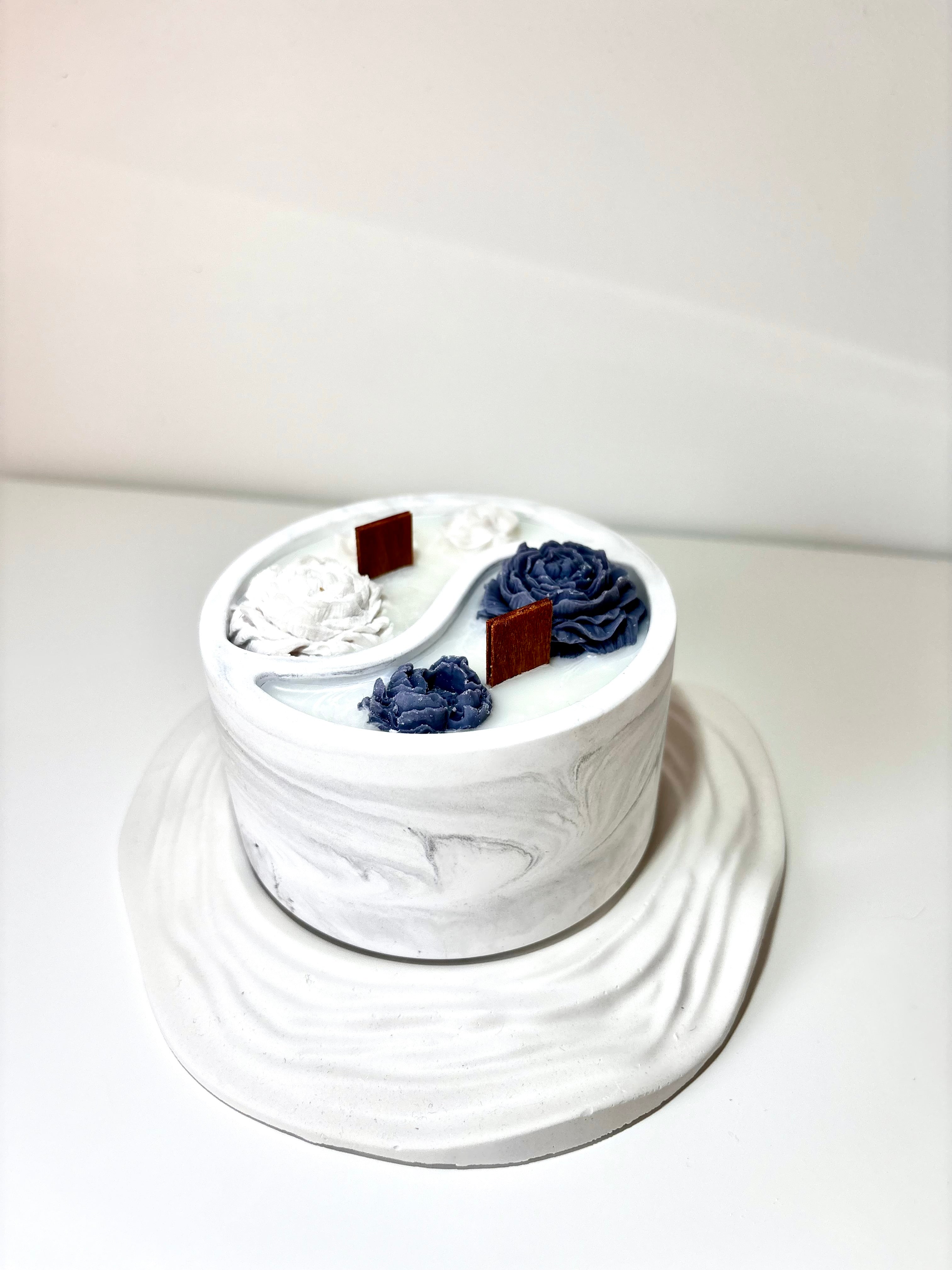 Dviejų Kvapų Žvakė Indelyje