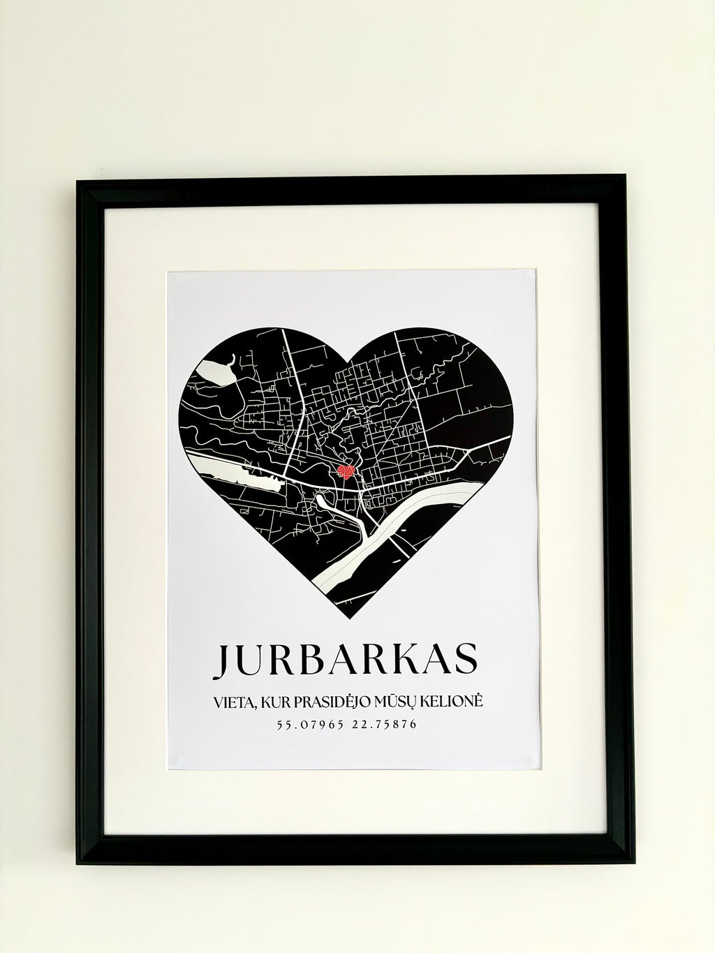 Įrėmintas širdies formos Jurbarko žemėlapis