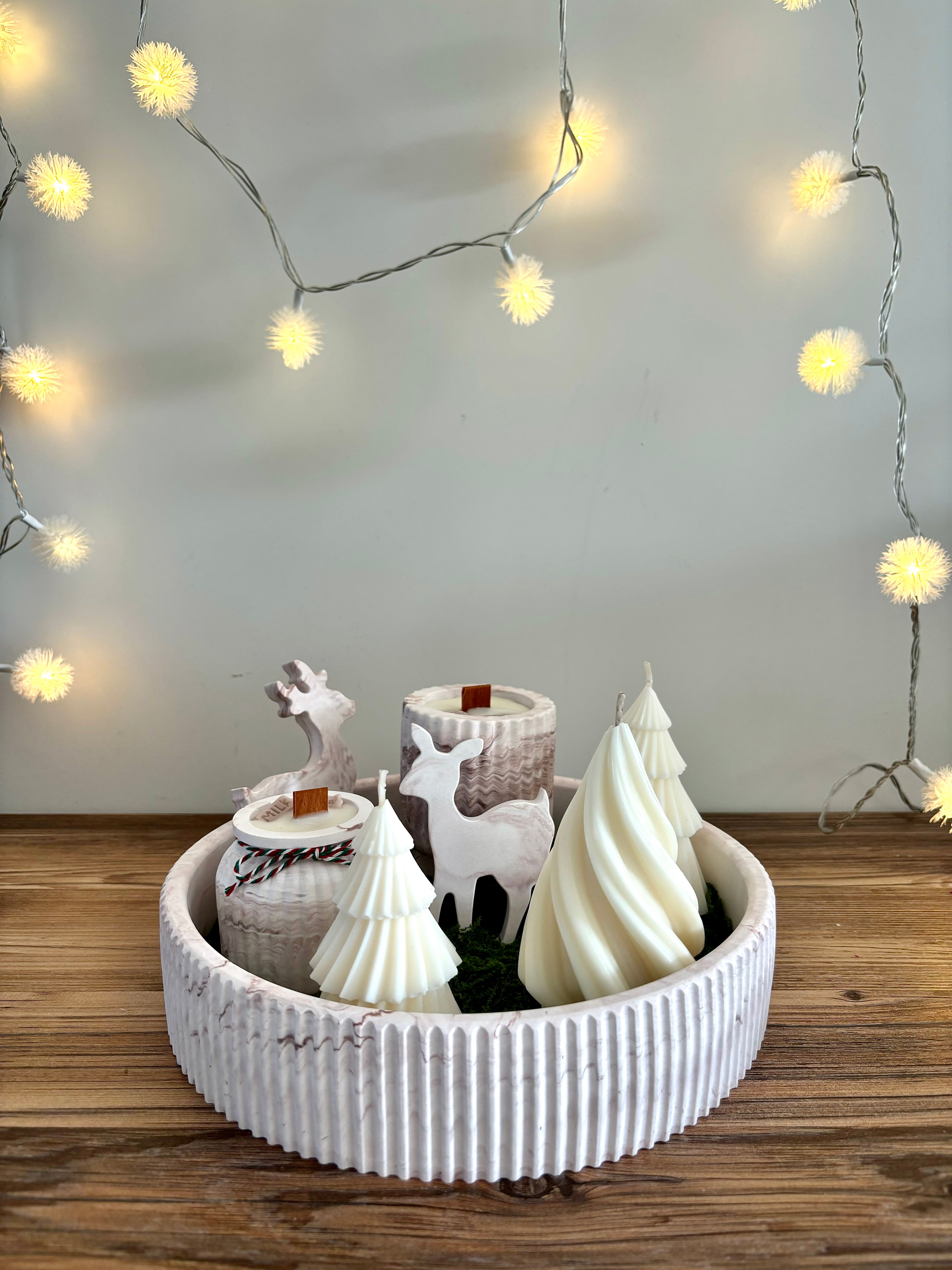 "Kalėdinis Miškas" rankų darbo žvakių su padėklu rinkinys