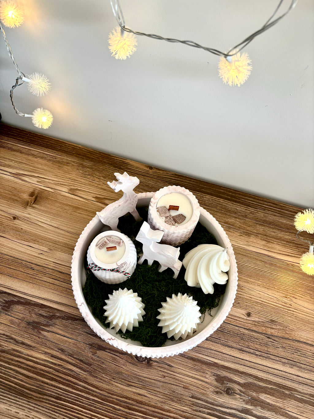 "Kalėdinis Miškas" rankų darbo žvakių su padėklu rinkinys