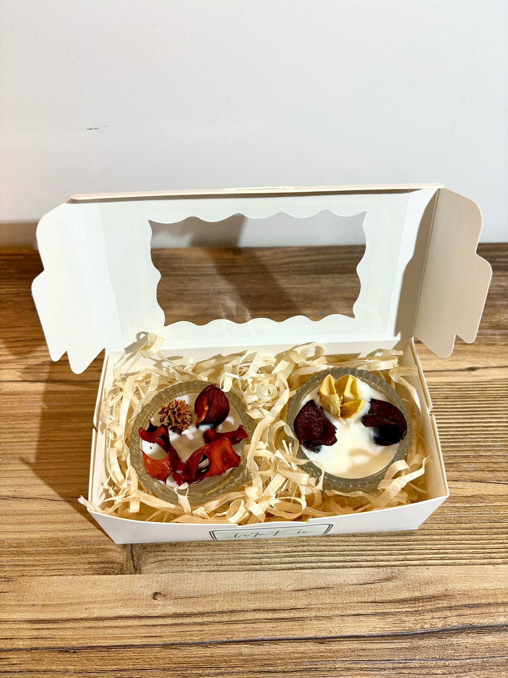 "Jaukumo detalės" rankų darbo žvakių rinkinys