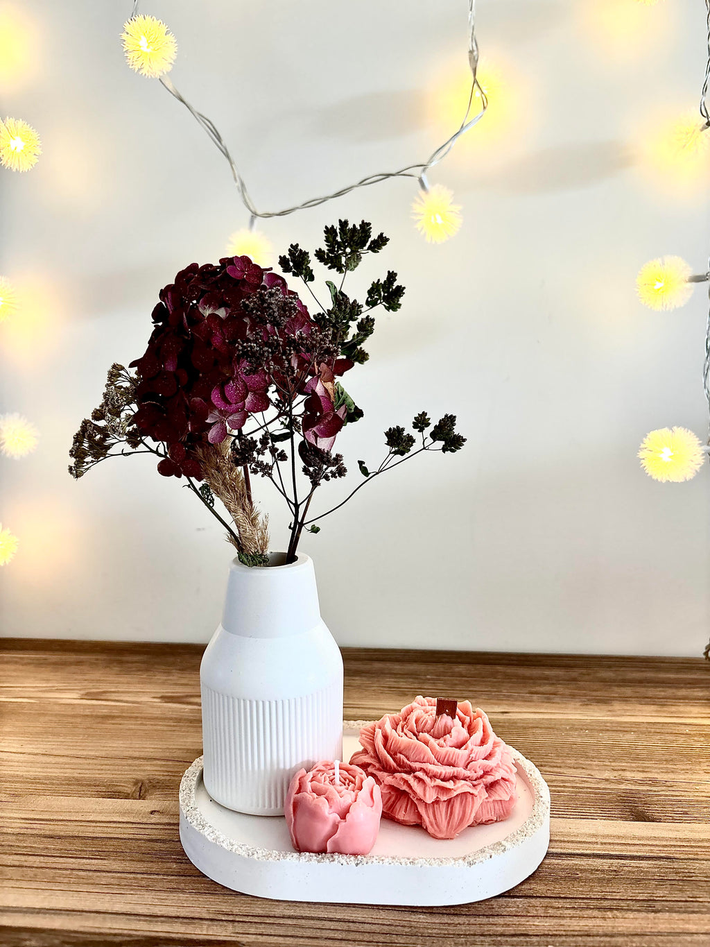 "Neatsiejama viena kitos dalis" rankų darbo žvakių ir vazelės rinkinys