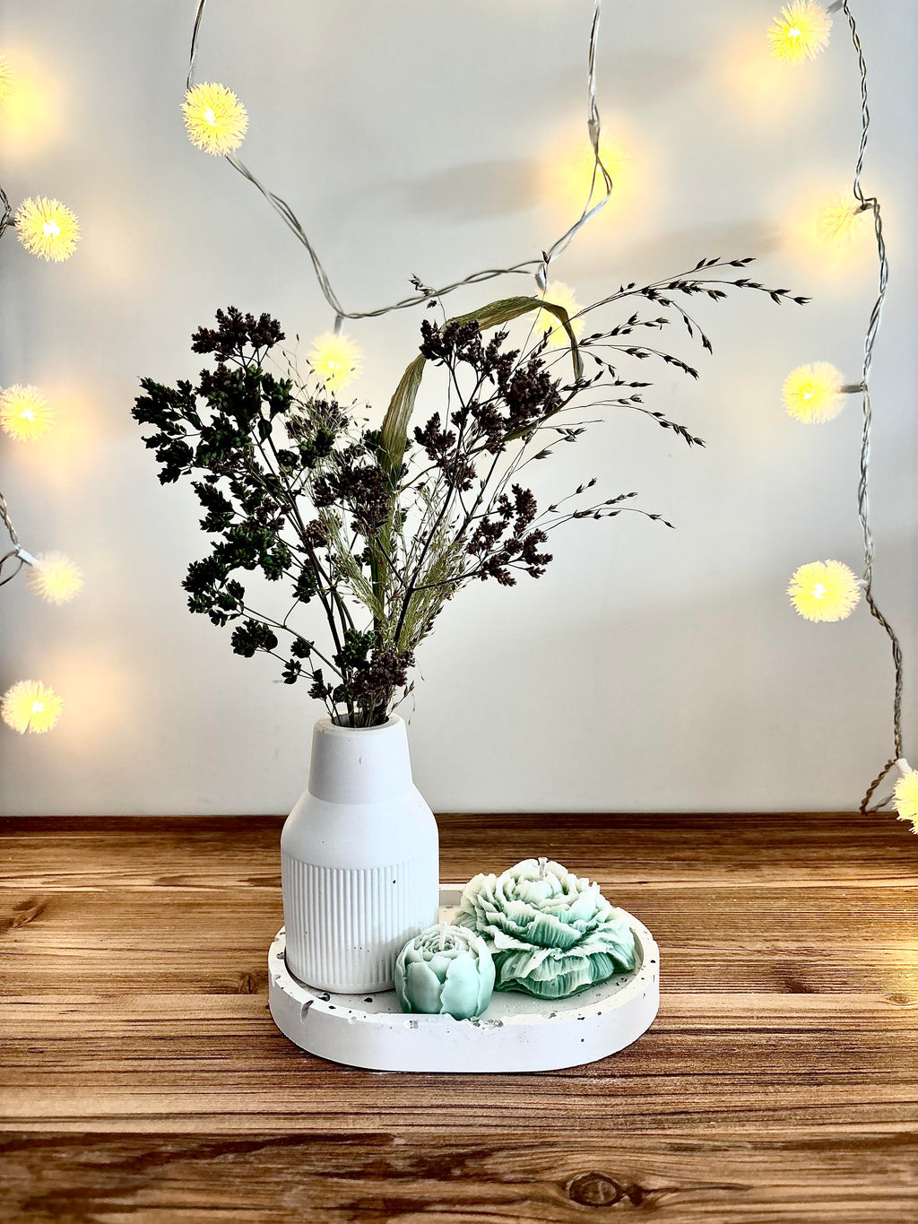 "Neatsiejama viena kitos dalis" rankų darbo žvakių ir vazelės rinkinys